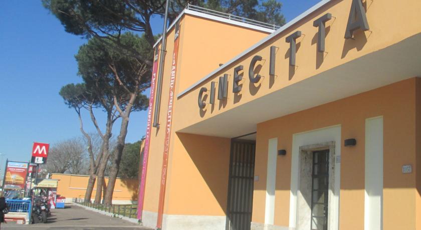 Hotel Cinecitta Rome Exterior photo